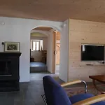 Casa Vanellus / / Val Lumnezia / Near Laax *