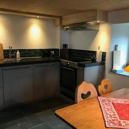 Casa Vanellus / / Val Lumnezia / Near Laax * Vigens