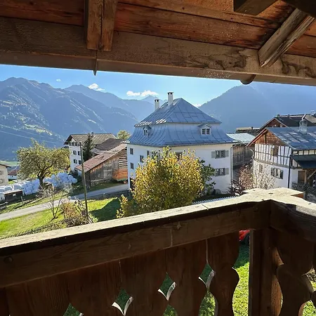 度假居 Casa Vanellus / / Val Lumnezia / Near Laax Vignogn