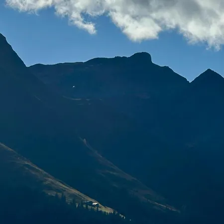Casa Vanellus / / Val Lumnezia / Near Laax Dom wakacyjny *