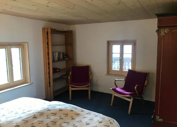 Casa Vanellus / / Val Lumnezia / Near Laax Vignogn