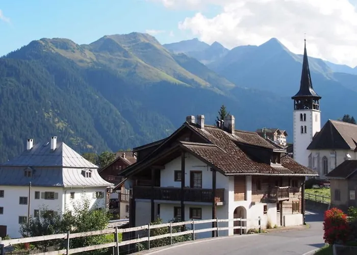Casa Vanellus / / Val Lumnezia / Near Laax Casa de Férias Vignogn