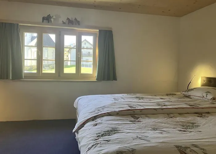 Casa de Férias Casa Vanellus / / Val Lumnezia / Near Laax *