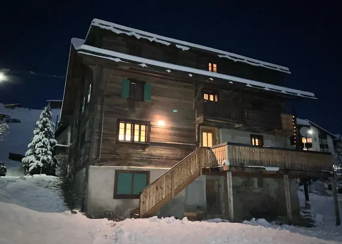 Casa Vanellus / / Val Lumnezia / Near Laax Vignogn