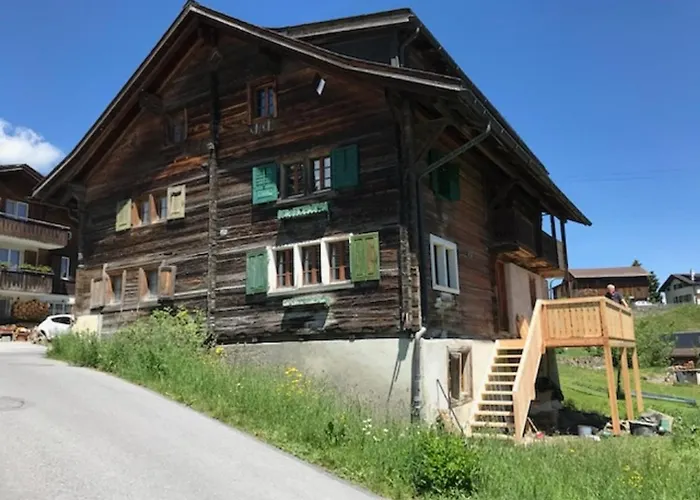 Casa Vanellus / / Val Lumnezia / Near Laax * Vignogn