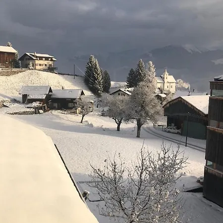 Casa Vanellus / / Val Lumnezia / Near Laax * Vignogn