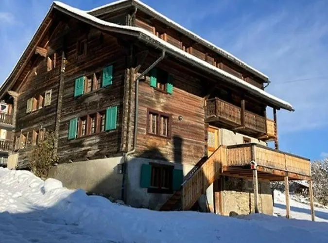 Casa Vanellus / / Val Lumnezia / Near Laax Vakantiehuis *