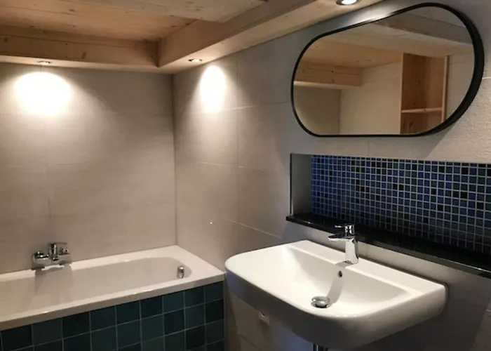 Casa Vanellus / / Val Lumnezia / Near Laax Vakantiehuis